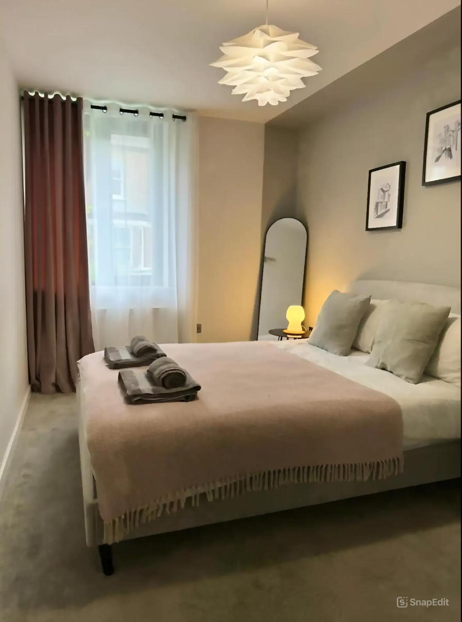 Modern Apartment In Central Quiet York With Free Parking - Contemporary New Building 외부 사진